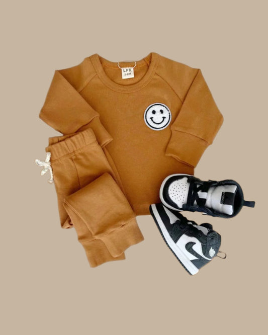 Lounge Set | Smiley Brown